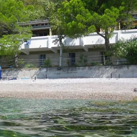 Casa In Riva Al Mare 6 *