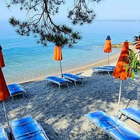 Casa In Riva Al Mare 6 بيت للعطل دوينو
